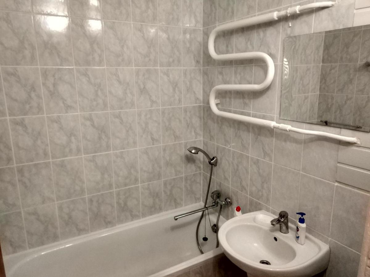 Apartment 2Bedrooms On Stalevarov Near State Medical University Zaporizhia Ngoại thất bức ảnh